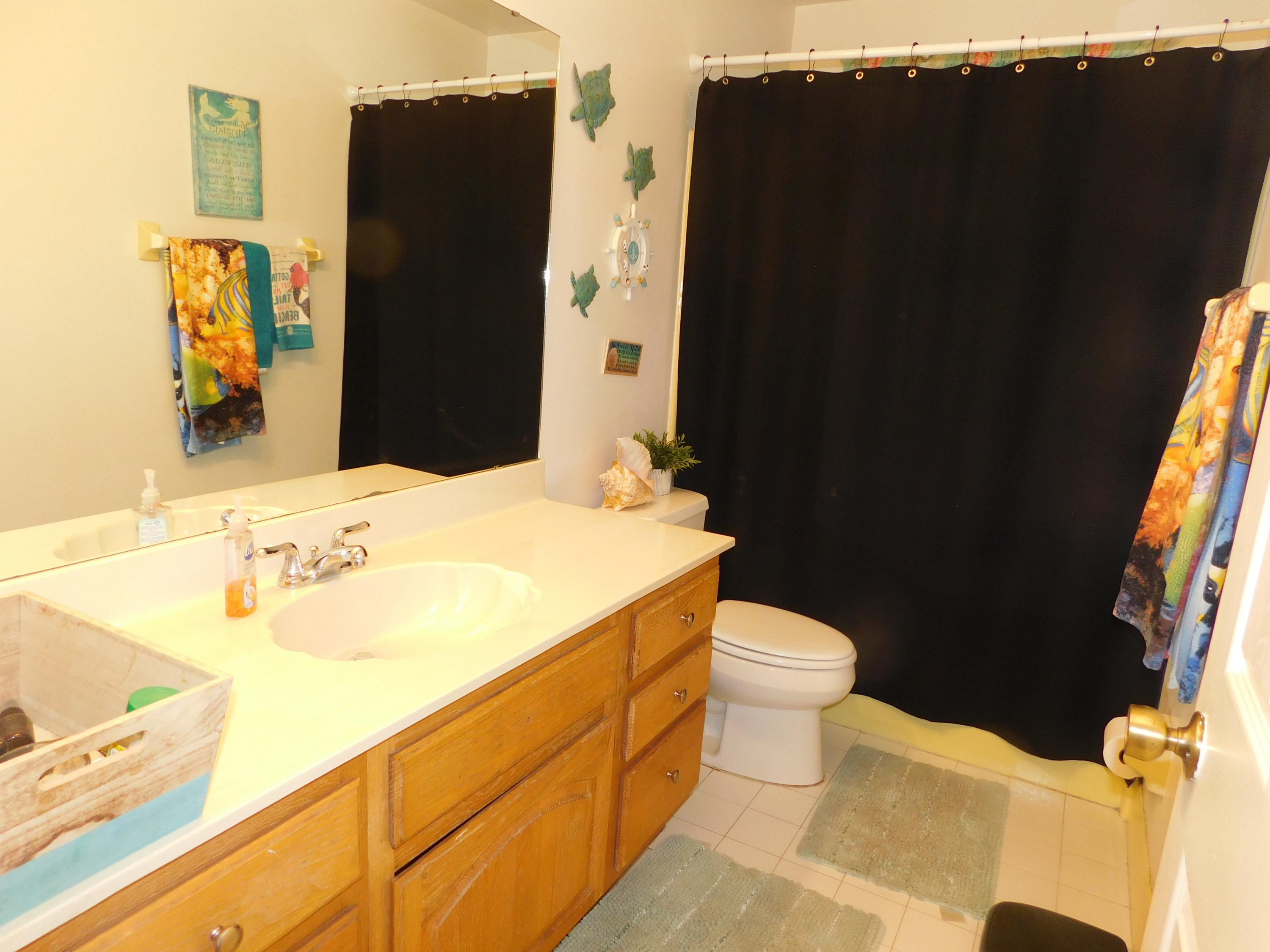 7607 Ocala Avenue Fort Pierce, FL 34951 - Photo 21 of 32 guestbath