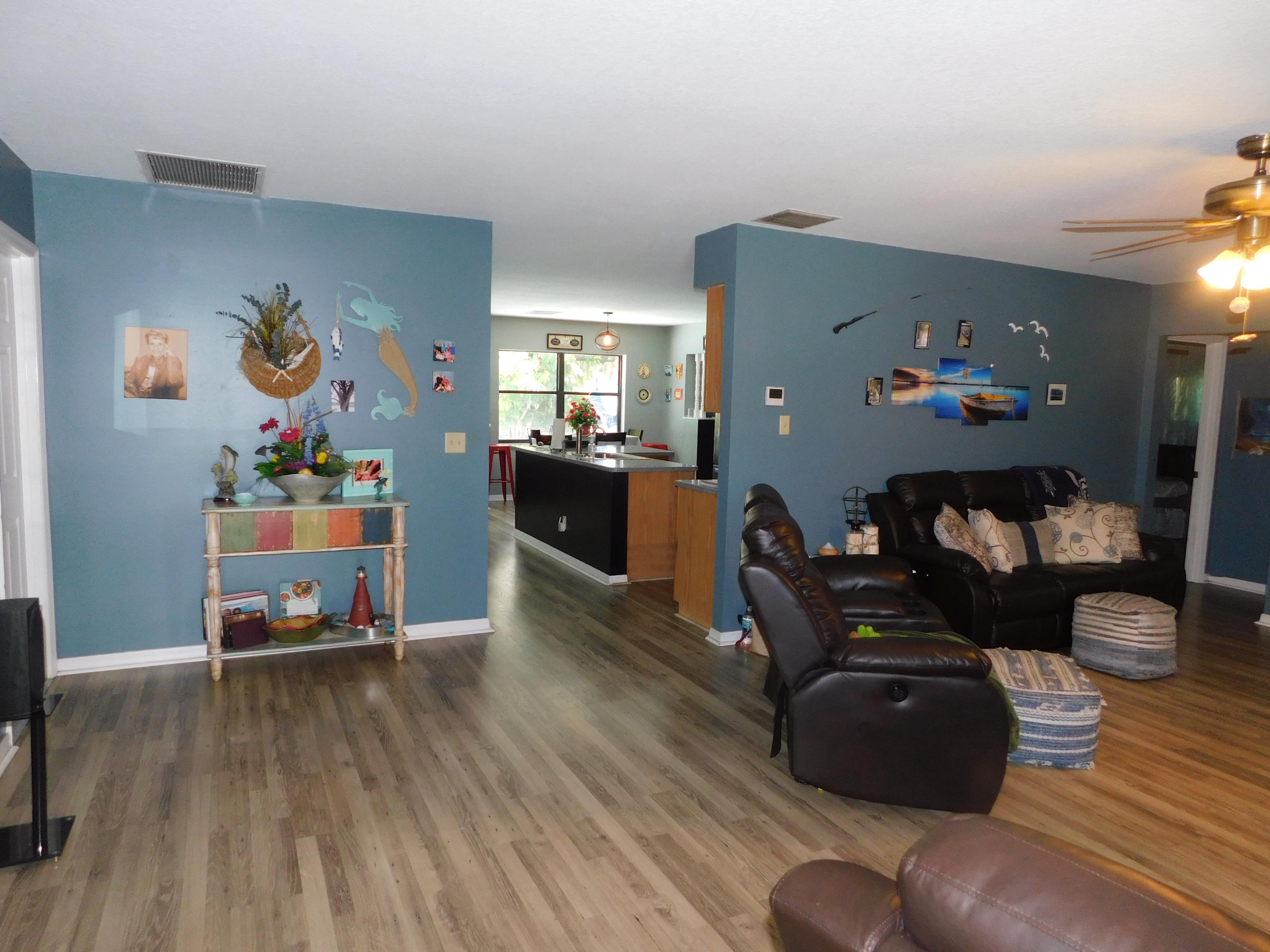 7607 Ocala Avenue Fort Pierce, FL 34951 - Photo 4 of 32 livingroom to kit