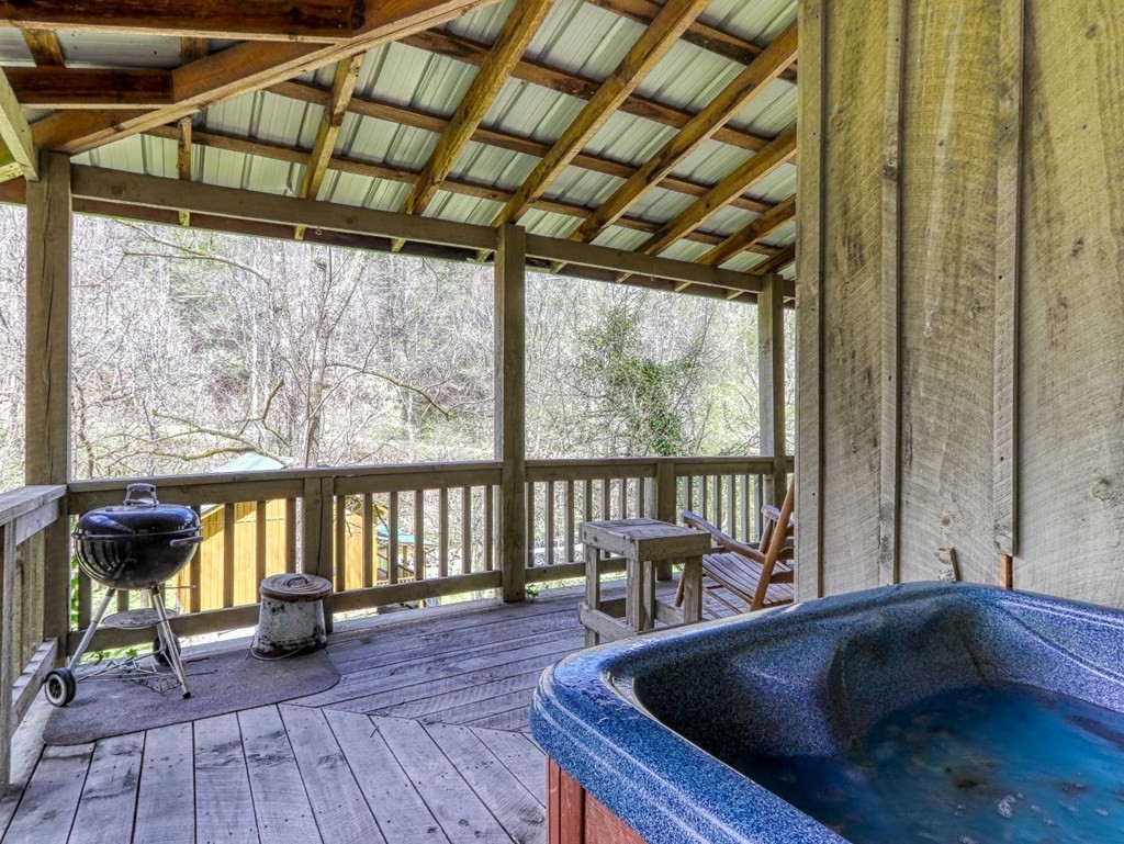 381 Caney Creek Road Pigeon Forge, TN 37876 - Photo 4 of 17 Gallery Image 4