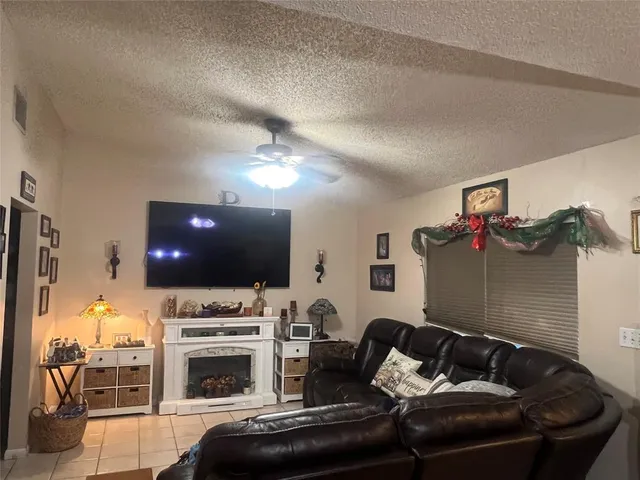 $550,000 | 9876 Northwest 28th Court, Coral Springs, FL 33065