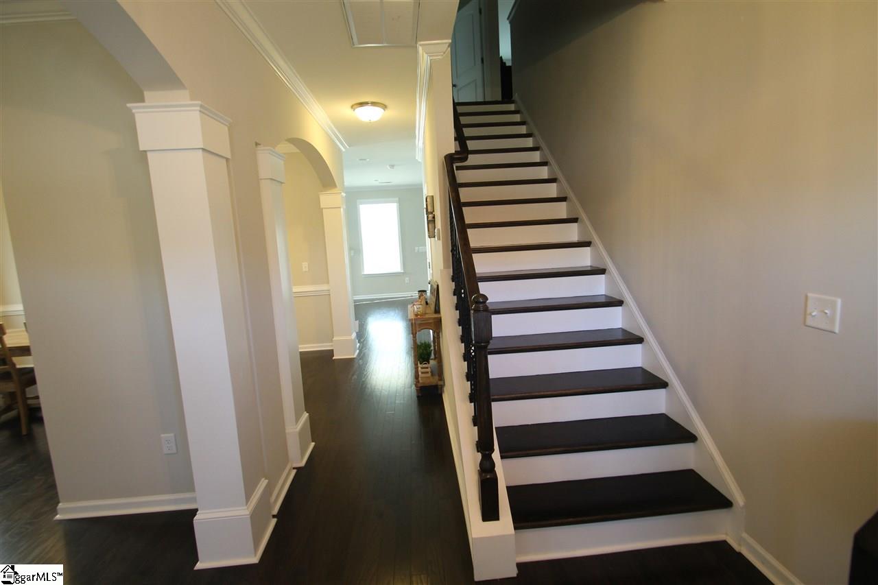 171 Castleton Circle Boiling Springs, SC 29316 - Photo 3 of 32