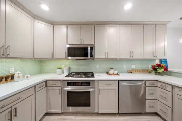 $3,200 | 1912 Foxtail Place, The Woodlands, TX 77380