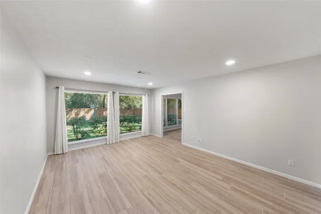 $3,200 | 1912 Foxtail Place, The Woodlands, TX 77380