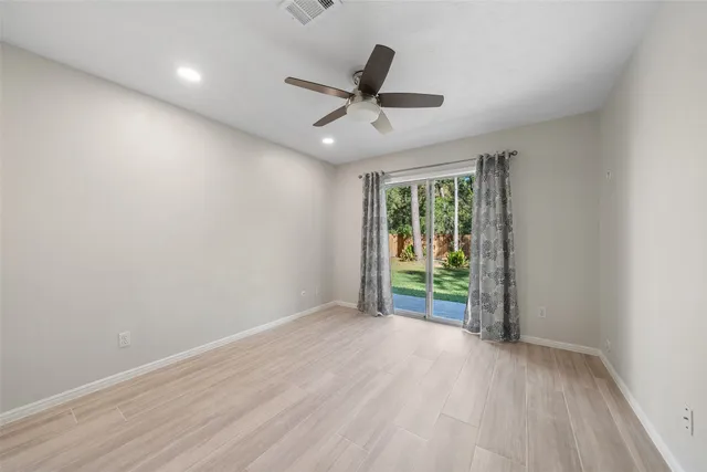 $3,200 | 1912 Foxtail Place, The Woodlands, TX 77380