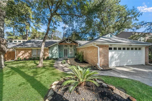 $3,200 | 1912 Foxtail Place, The Woodlands, TX 77380
