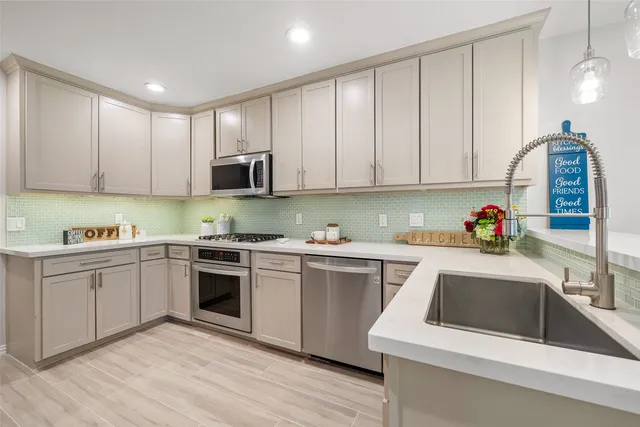 $3,200 | 1912 Foxtail Place, The Woodlands, TX 77380