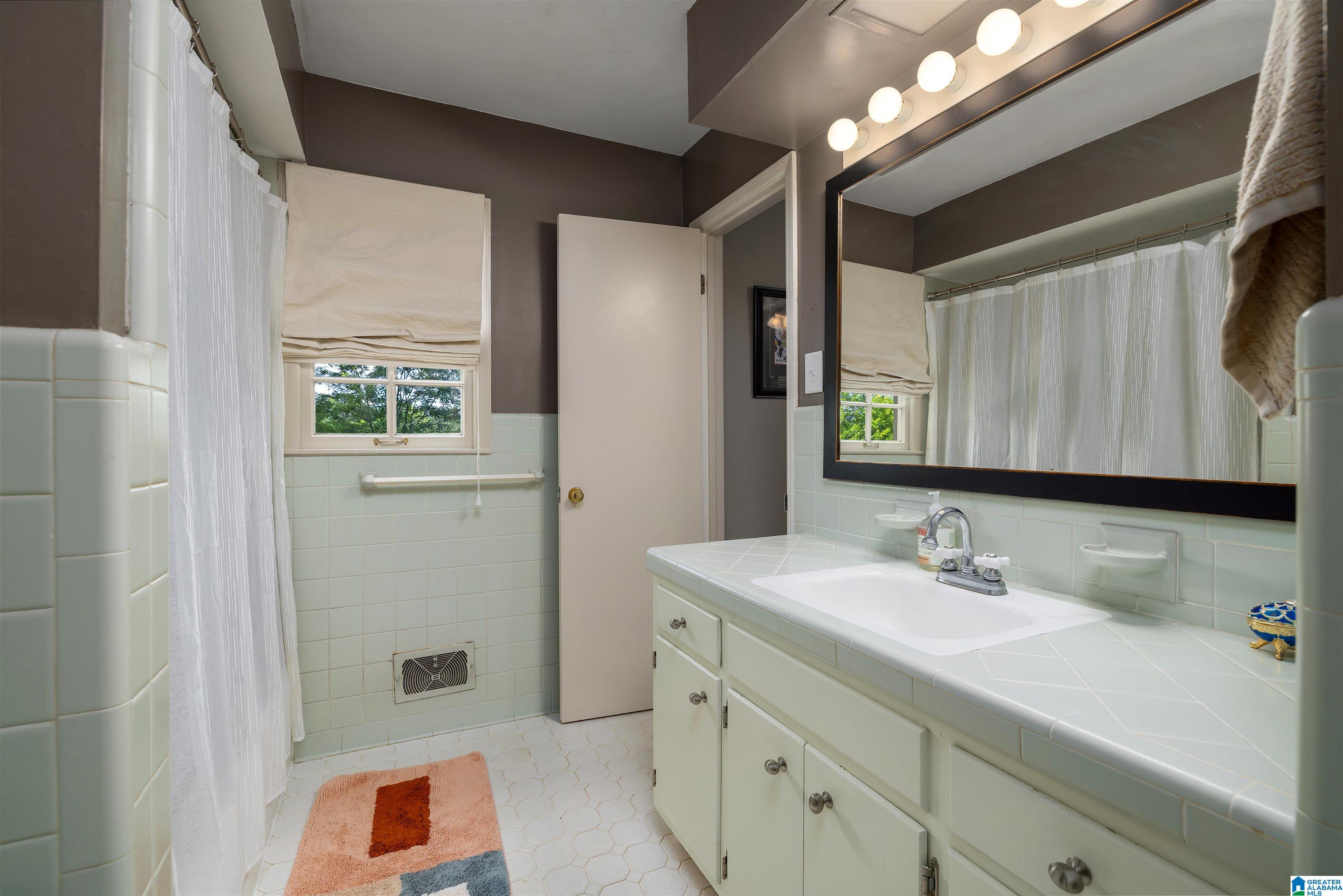 4121 Winston Way Birmingham, AL 35213 - Photo 34 of 45
