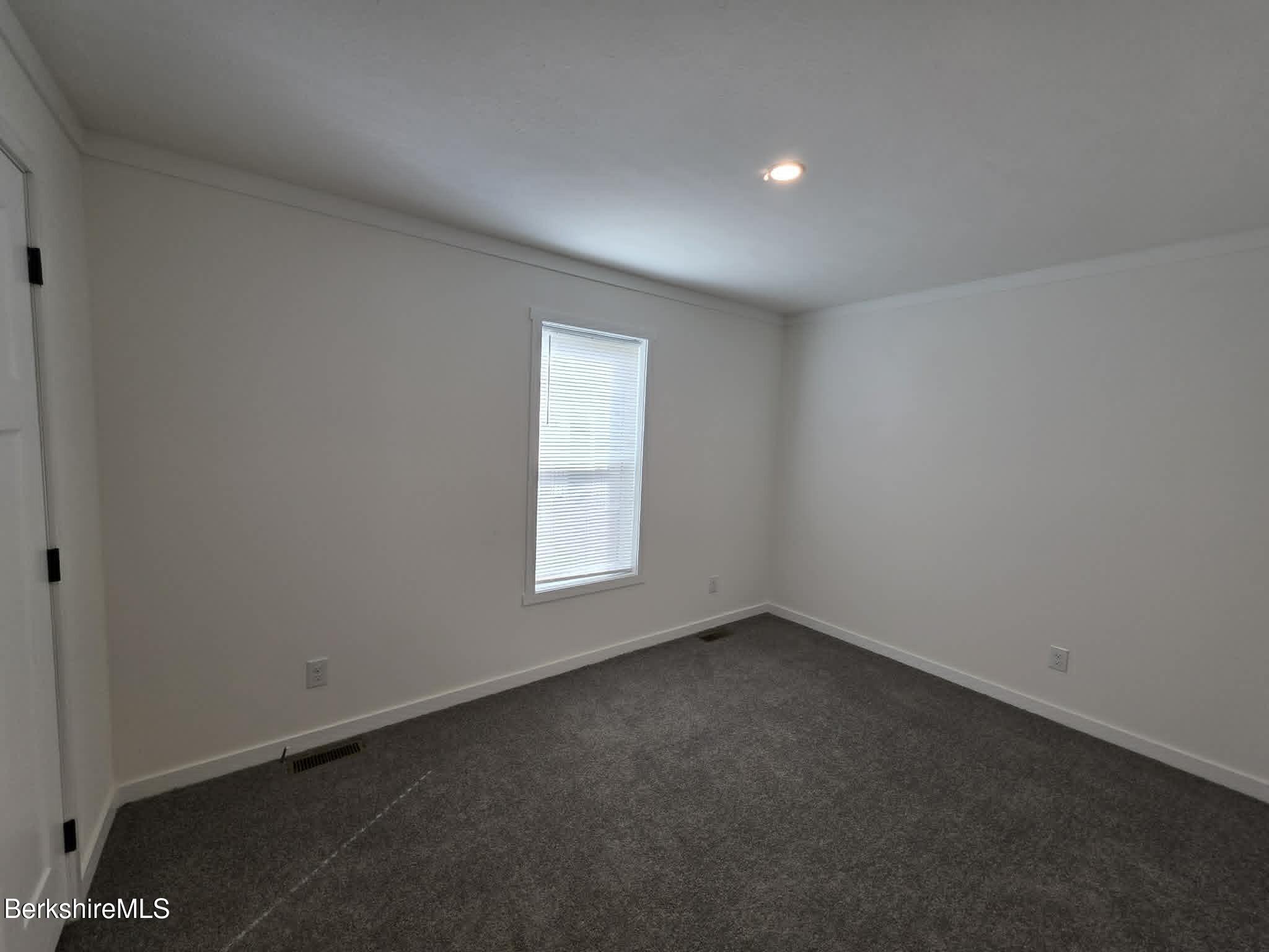 395 Cheshire Road, Unit 113 Pittsfield, MA 01201 - Photo 20 of 20 Bedroom 2