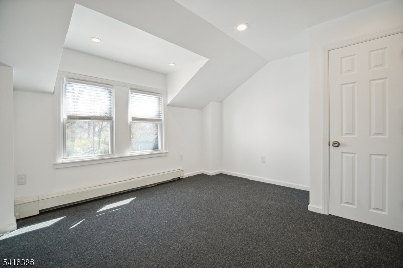 35 Hickory Street Bloomfield, NJ 07003 - Photo 13 of 36