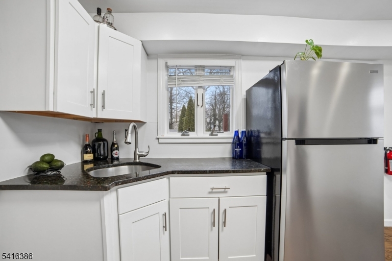 35 Hickory Street Bloomfield, NJ 07003 - Photo 16 of 36