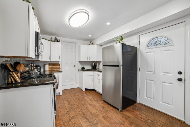 35 Hickory Street Bloomfield, NJ 07003 - Photo 17 of 36