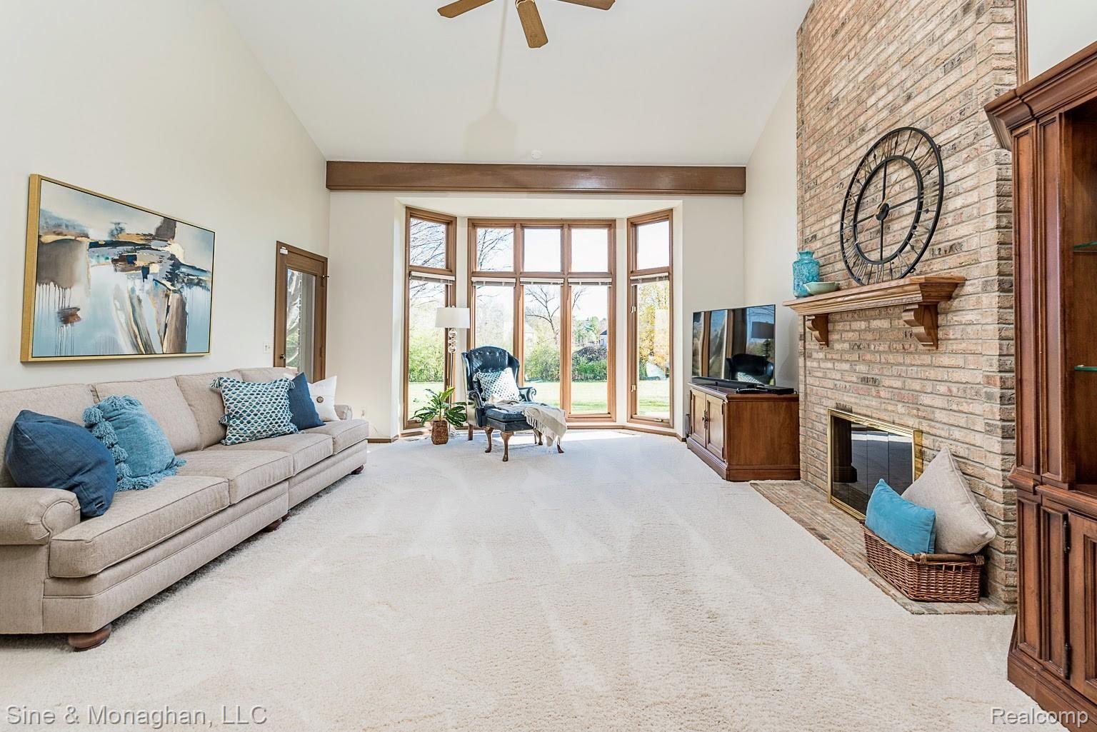 4906 Rivers Edge Drive Troy, MI 48098 - Photo 12 of 60 Wonderful room for relaxing