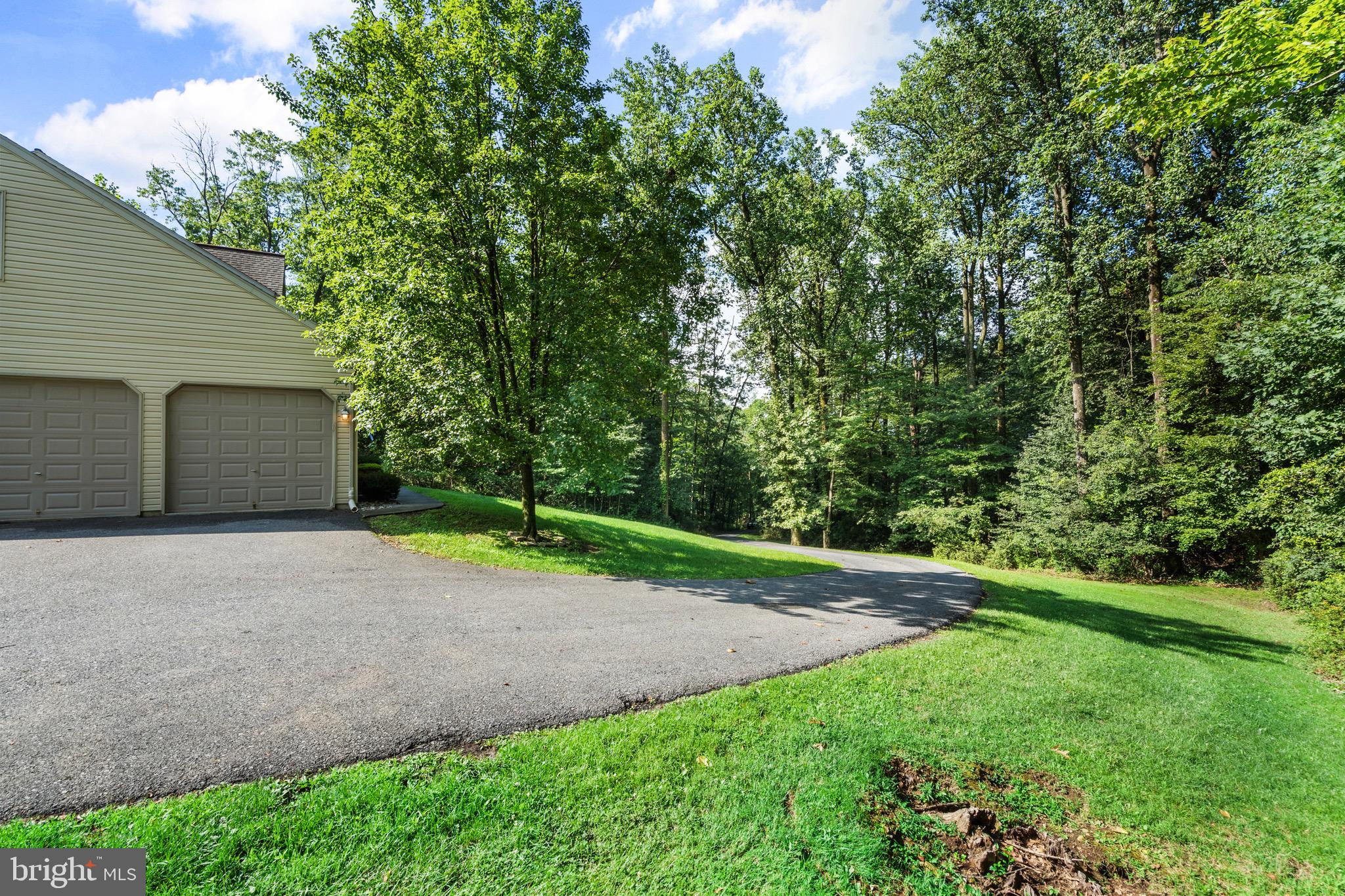 133 Poplar Road Boyertown, PA 19512 - Photo 5 of 49 Gallery Image 5