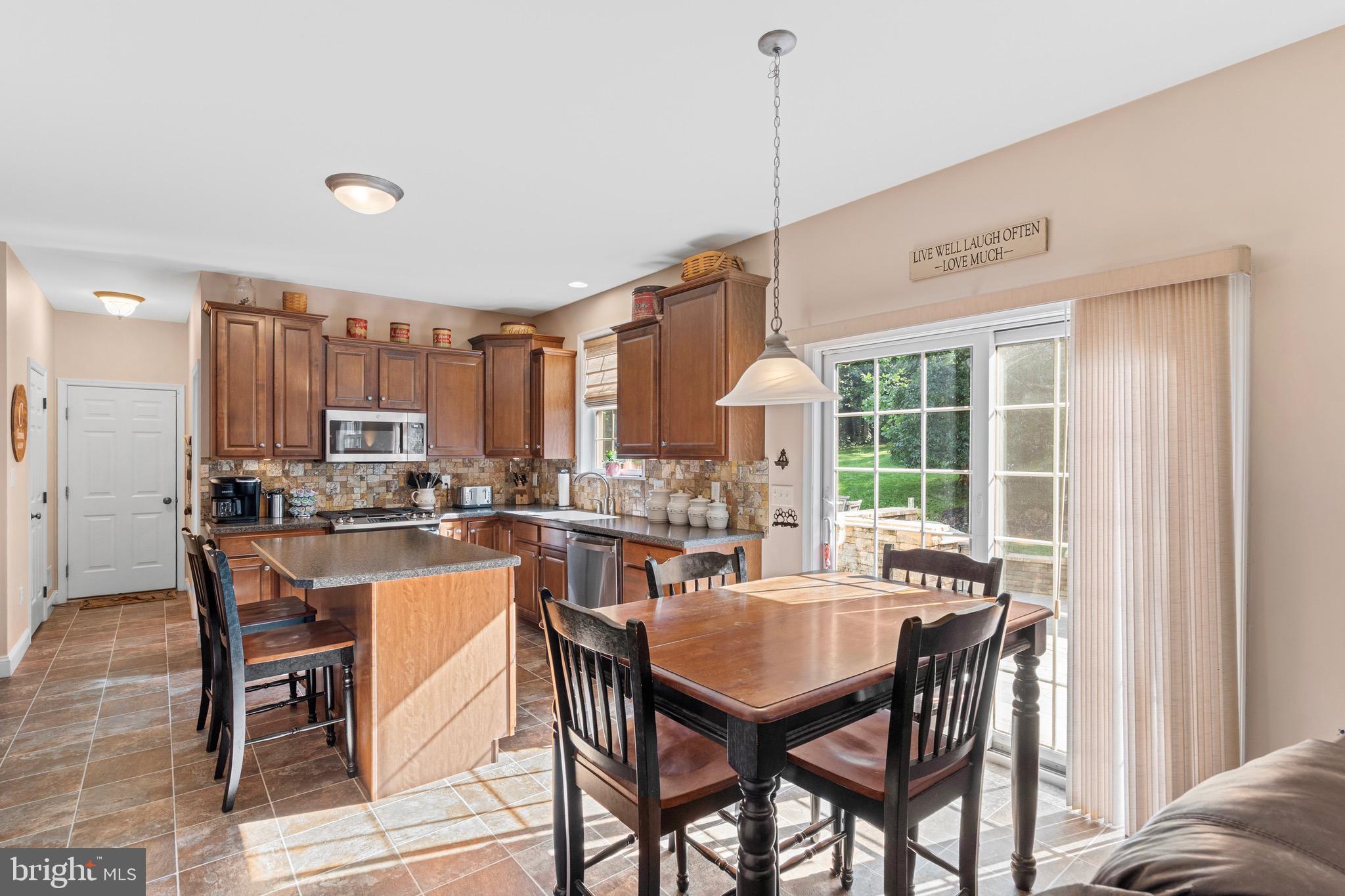 133 Poplar Road Boyertown, PA 19512 - Photo 6 of 49 Gallery Image 6