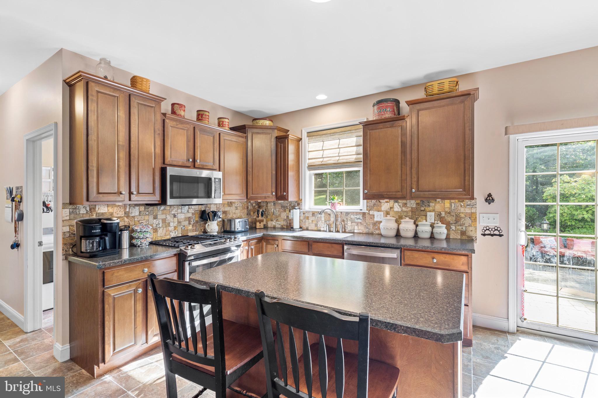 133 Poplar Road Boyertown, PA 19512 - Photo 7 of 49 Gallery Image 7