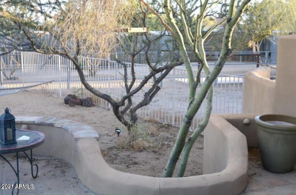 6017 East Rancho Del Oro Drive Cave Creek, AZ 85331 - Photo 11 of 28 a view of yard from a house