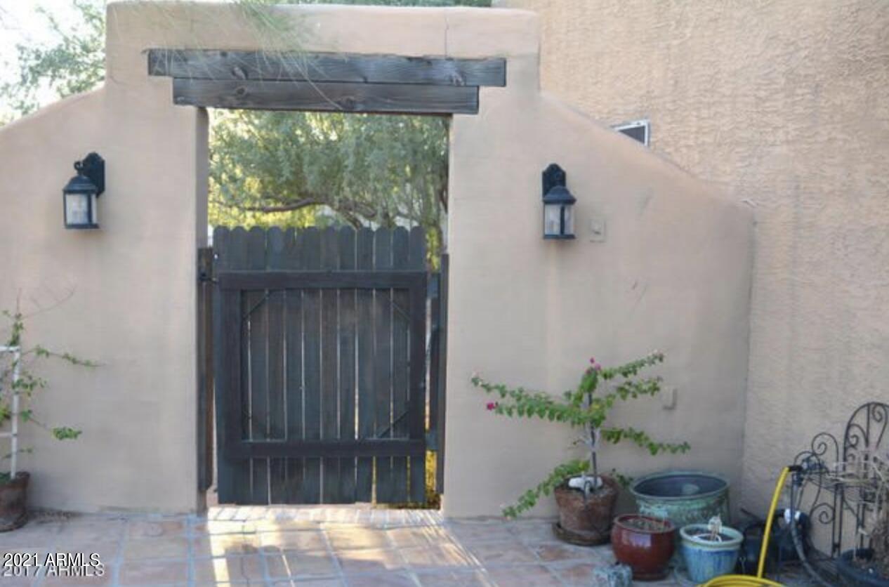 6017 East Rancho Del Oro Drive Cave Creek, AZ 85331 - Photo 10 of 28 a view of entryway with elevator