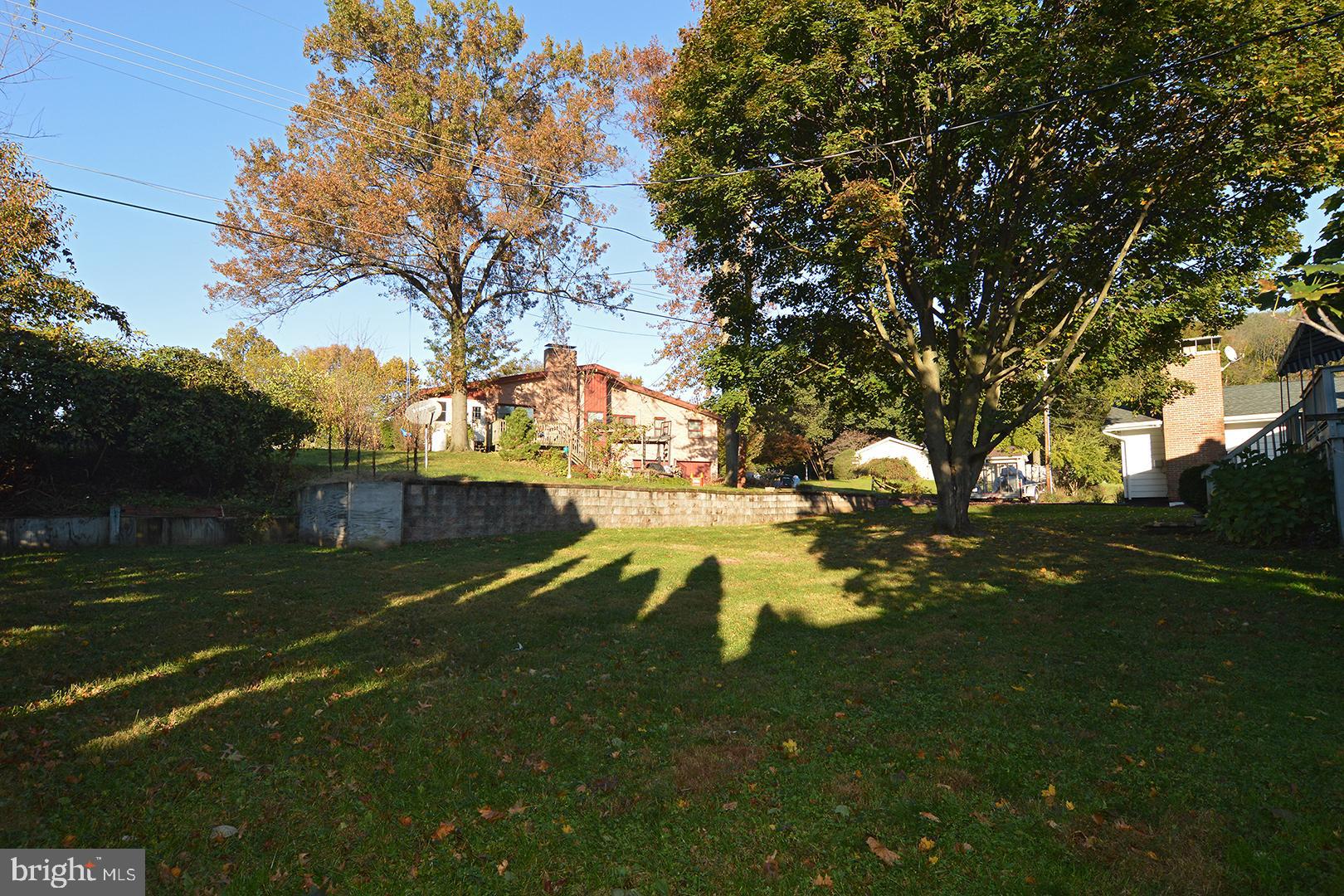 149 Castleton Drive Reading, PA 19607 - Photo 22 of 25 Rear Yard