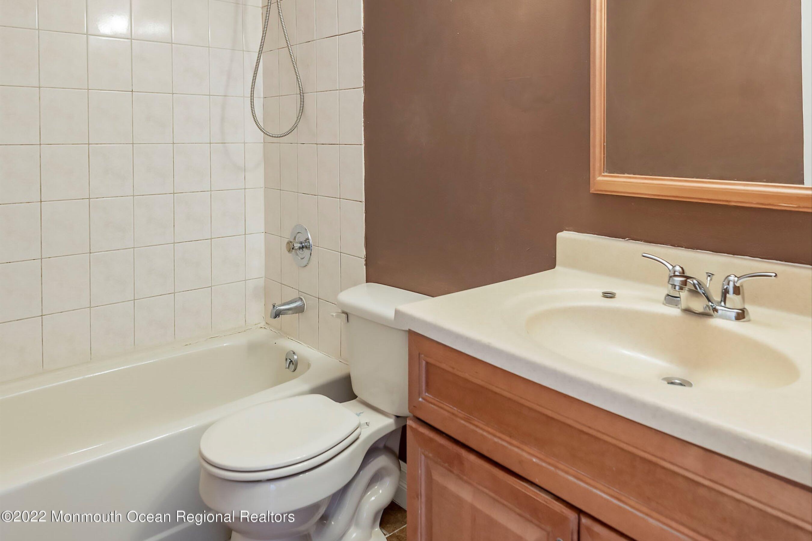 80 Creek Road, Unit 326 Brick, NJ 08724 - Photo 12 of 14 18-Lav2a.