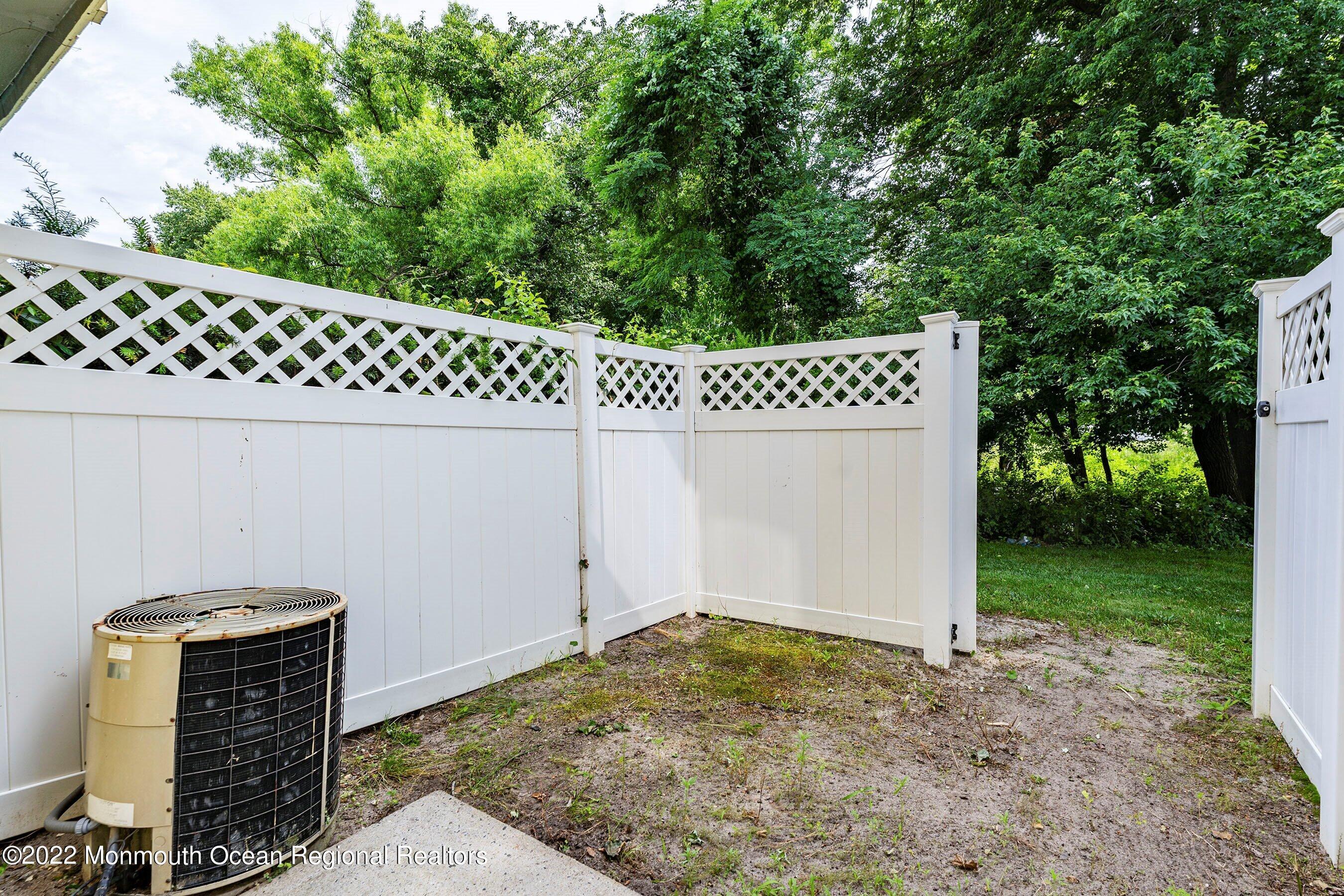 80 Creek Road, Unit 326 Brick, NJ 08724 - Photo 14 of 14 21-Yard.