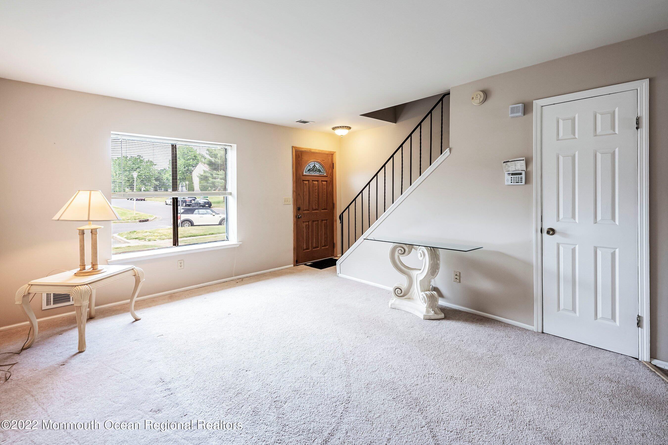 80 Creek Road, Unit 326 Brick, NJ 08724 - Photo 3 of 14 06-Living1a.