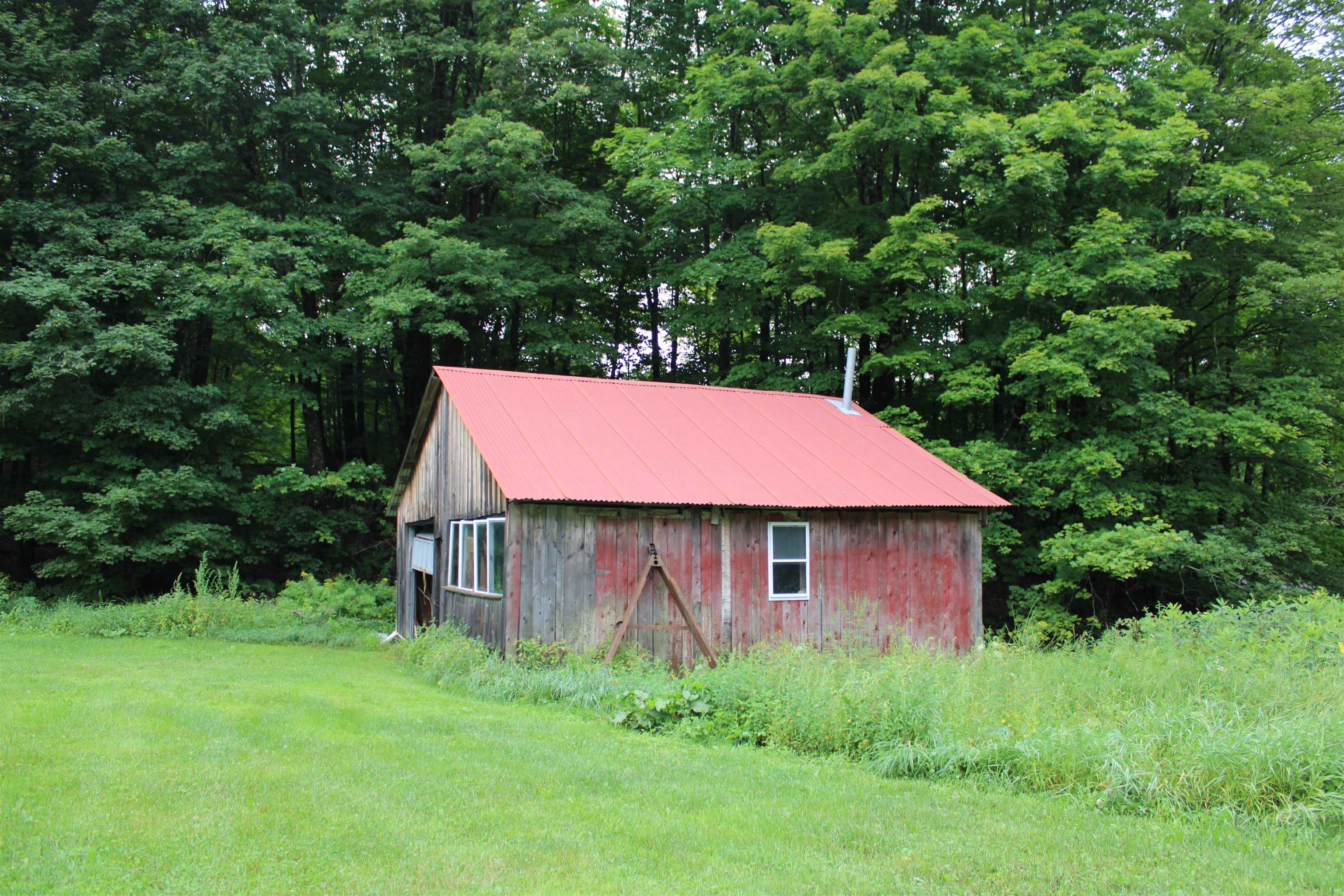 1735 Cross Road Strafford, VT 05072 - Photo 11 of 32