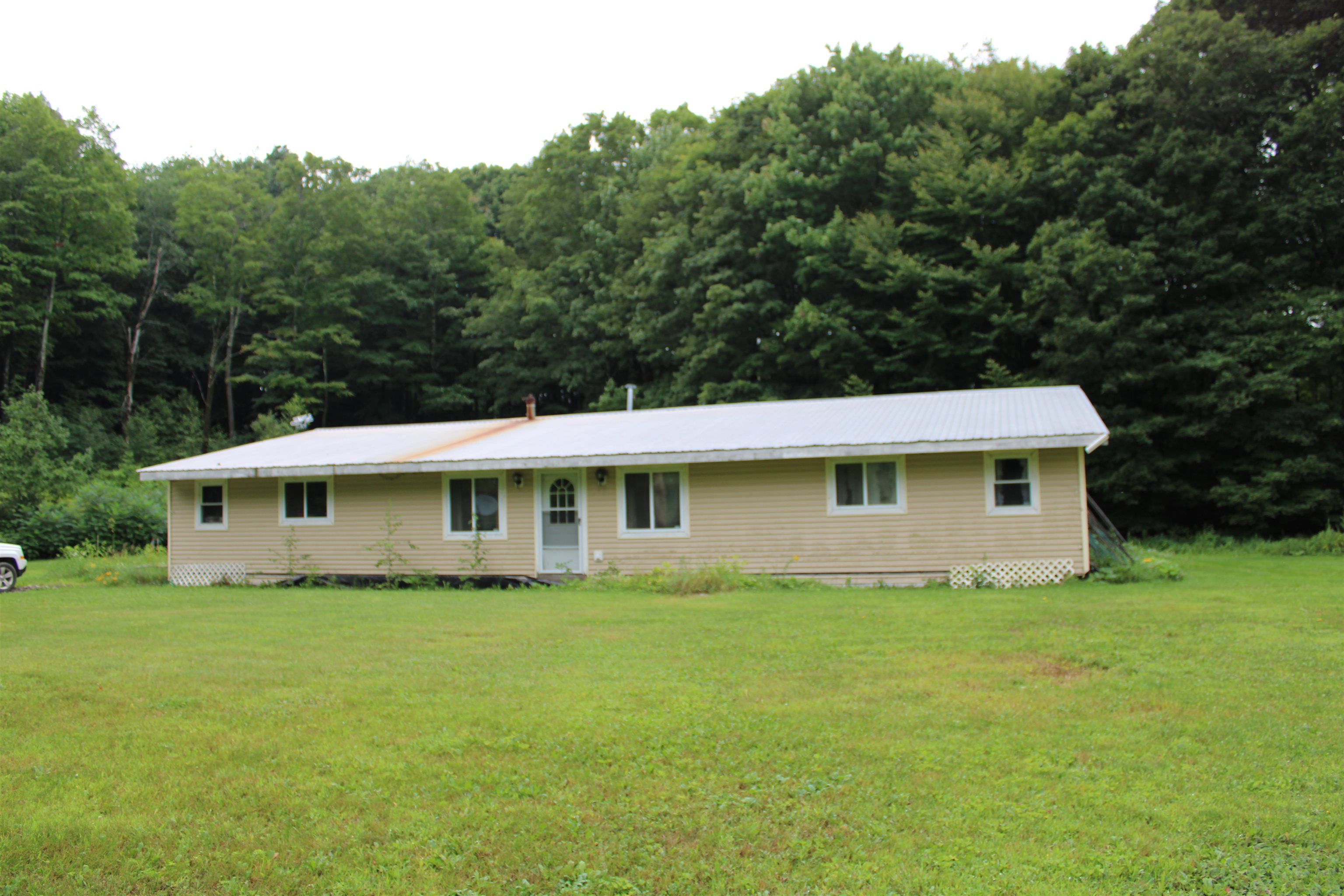 1735 Cross Road Strafford, VT 05072 - Photo 12 of 32