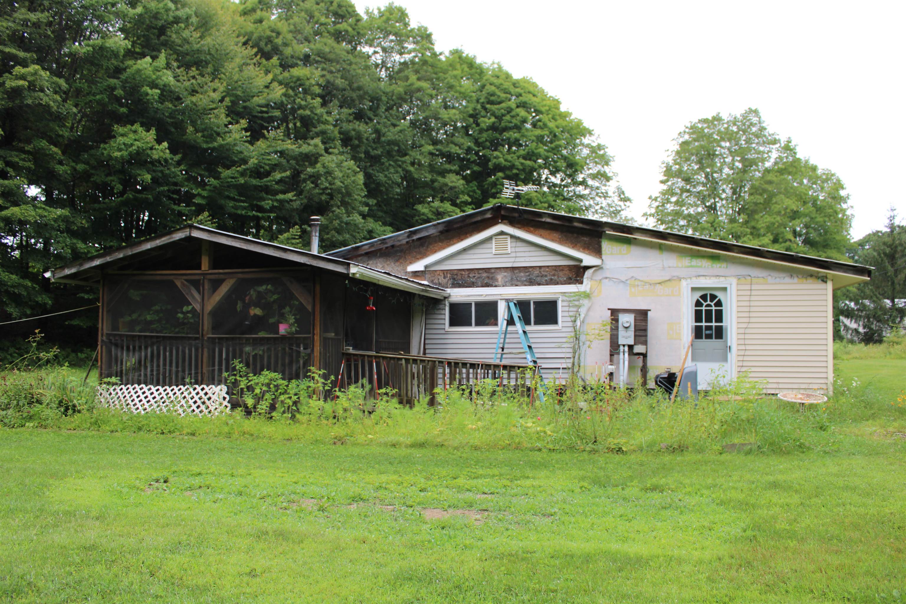 1735 Cross Road Strafford, VT 05072 - Photo 3 of 32