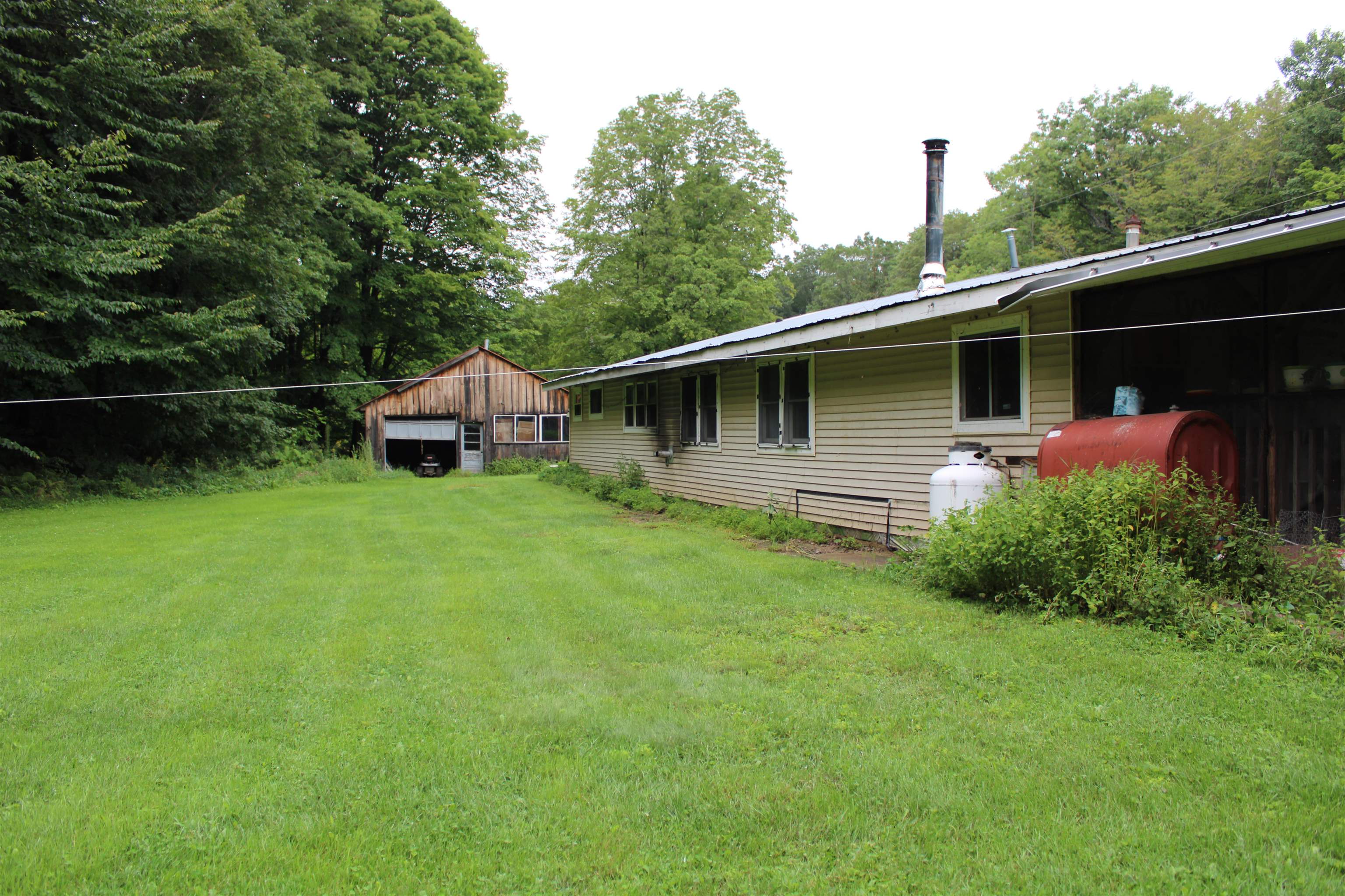 1735 Cross Road Strafford, VT 05072 - Photo 7 of 32