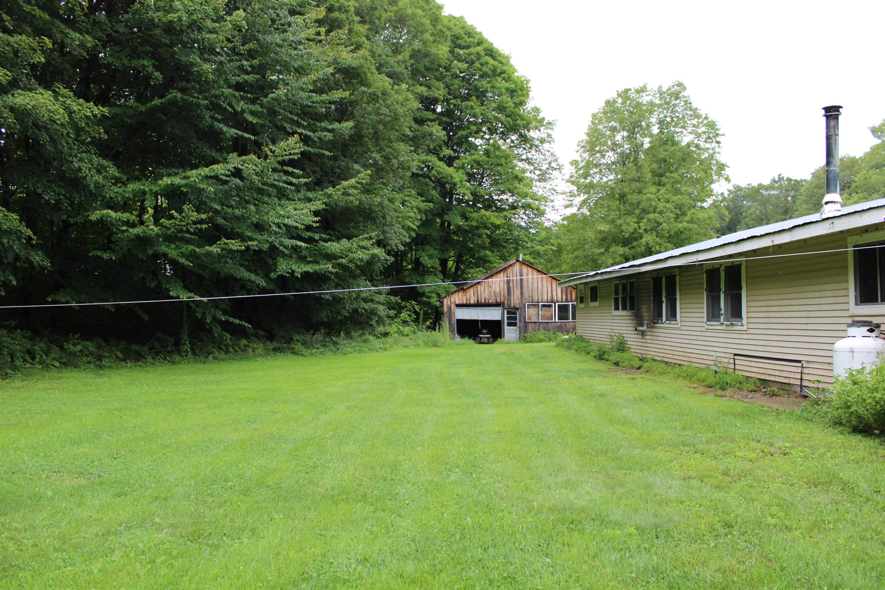 1735 Cross Road Strafford, VT 05072 - Photo 8 of 32