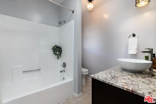 $1,799,000 | 850 North Kenwood Street, Burbank, CA 91505