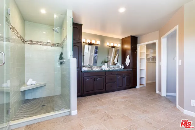 $1,799,000 | 850 North Kenwood Street, Burbank, CA 91505