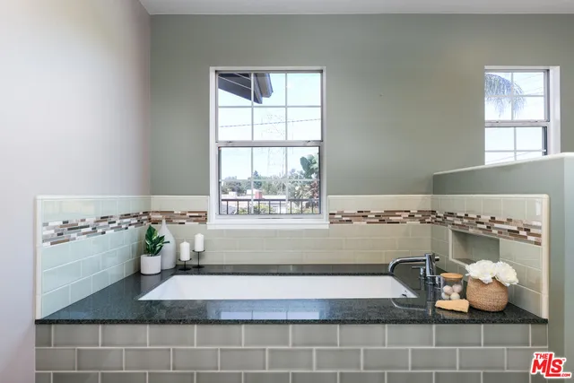 $1,799,000 | 850 North Kenwood Street, Burbank, CA 91505