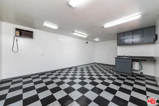 $1,799,000 | 850 North Kenwood Street, Burbank, CA 91505