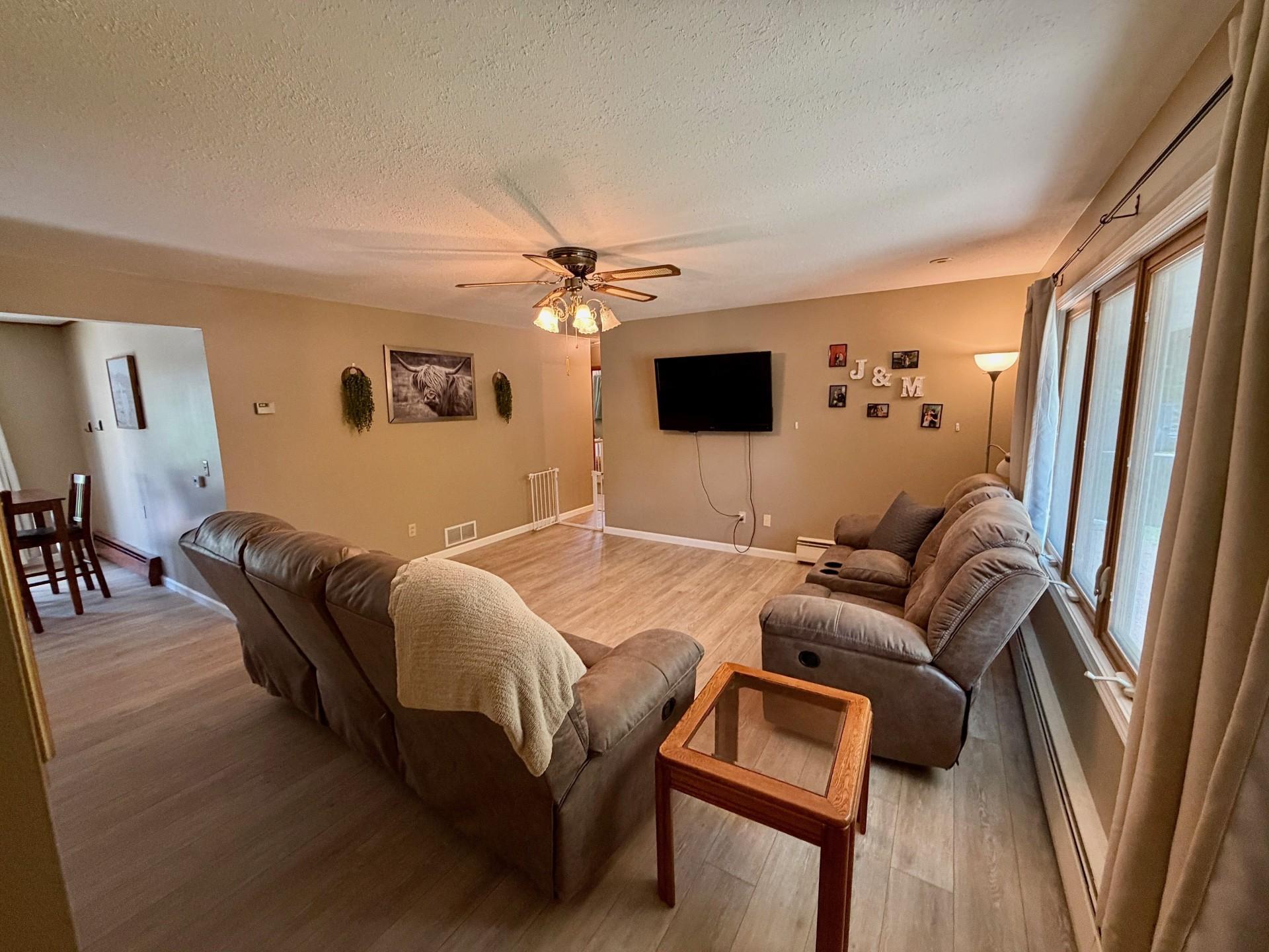 457 Division Street Gaylord, MN 55334 - Photo 4 of 44