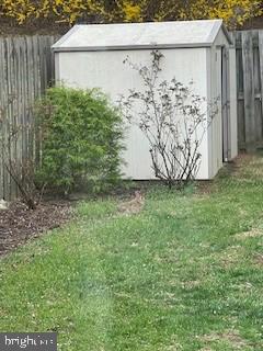 9646 Hingston Downs Columbia, MD 21046 - Photo 4 of 17 a view of a backyard of the house
