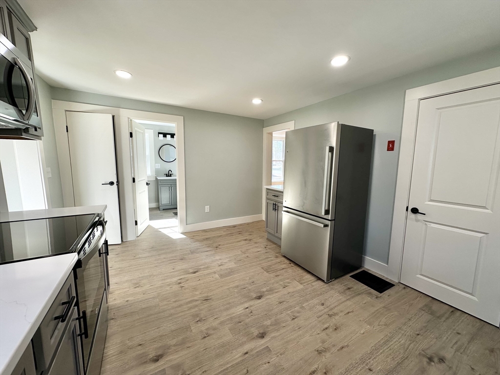 124 Log Plain Road Greenfield, MA 01301 - Photo 8 of 34 Gallery Image 8