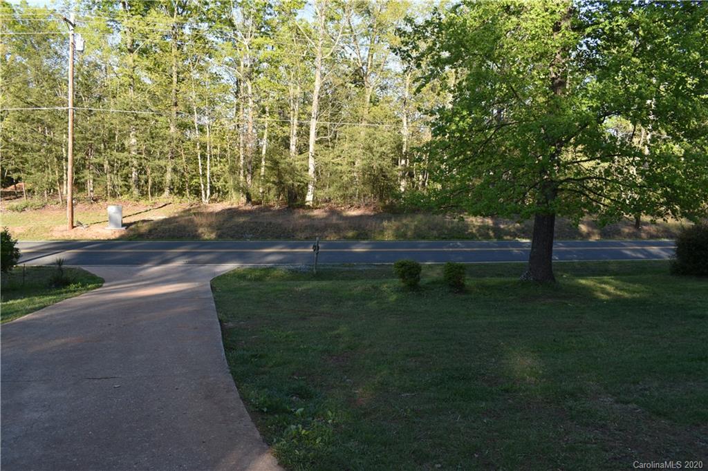 1217 Deer Park Road Nebo, NC 28761 - Photo 8 of 39 Gallery Image 8