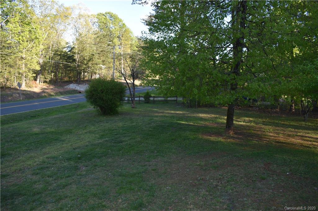 1217 Deer Park Road Nebo, NC 28761 - Photo 9 of 39 Gallery Image 9