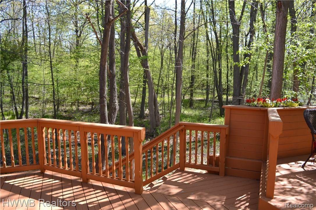60928 Pennington Way Rochester, MI 48306 - Photo 33 of 40 Panoramic View from Picture 1