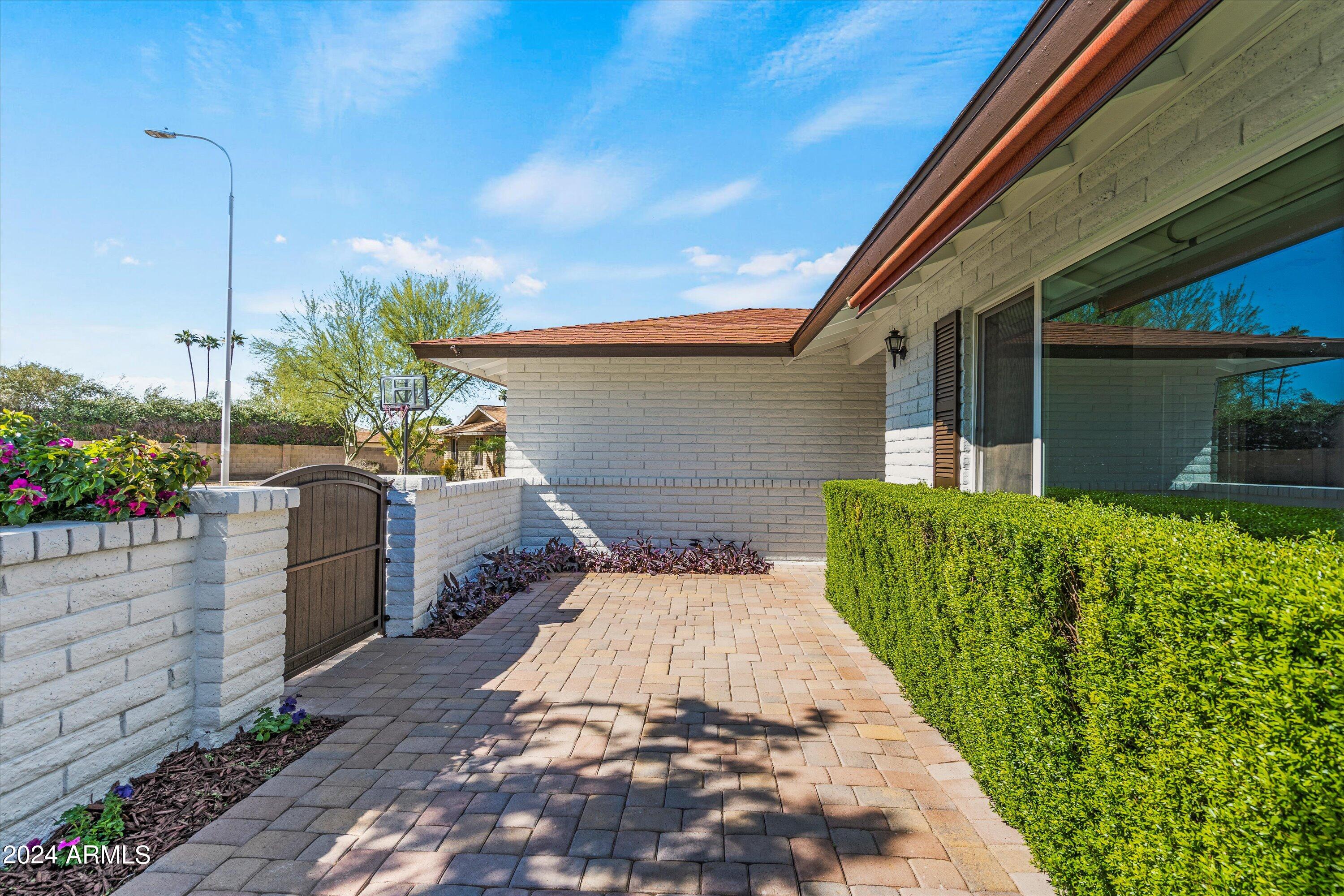 5800 South Newberry Road Tempe, AZ 85283 - Photo 3 of 39 03-DSC00285