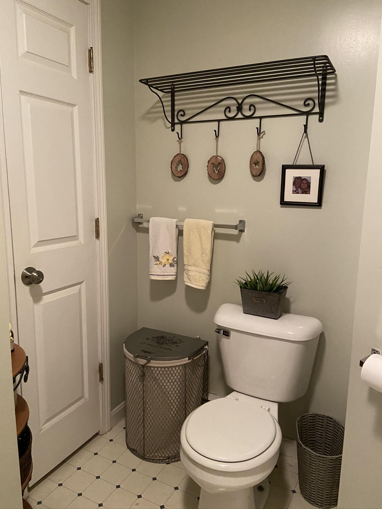 94 Smith Road Hermon, ME 04401 - Photo 14 of 16 Guest Bath2