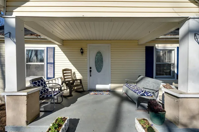 $289,999 | 993 Alvin C York Highway, Whitwell, TN 37397