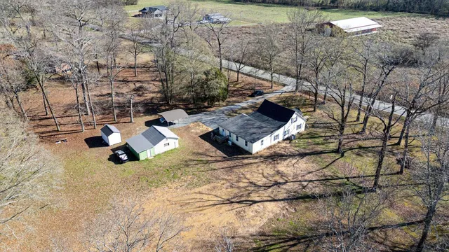 $289,999 | 993 Alvin C York Highway, Whitwell, TN 37397