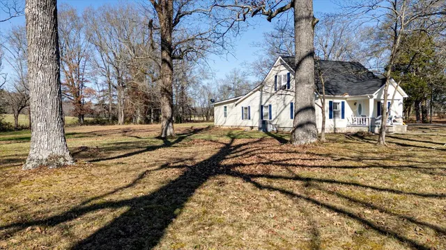 $289,999 | 993 Alvin C York Highway, Whitwell, TN 37397