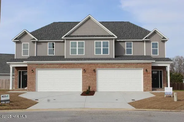 $1,900 | 2100 Remington Court, Unit A, Greenville, NC 27834