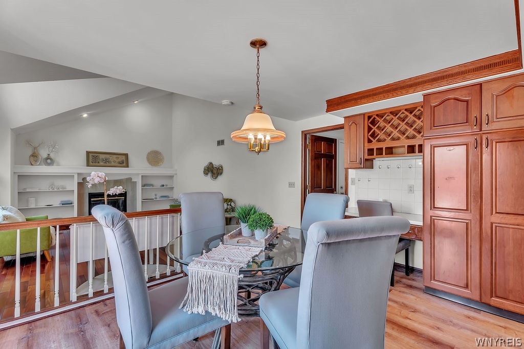 2 Meadow Spring Court Amherst, NY 14051 - Photo 12 of 47