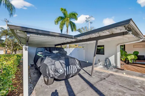 $889,000 | 2601 Northeast 8th Court, Pompano Beach, FL 33062
