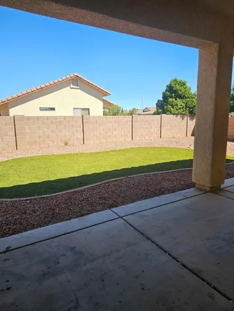 $2,000 | 900 Estancia Drive, Sierra Vista, AZ 85635