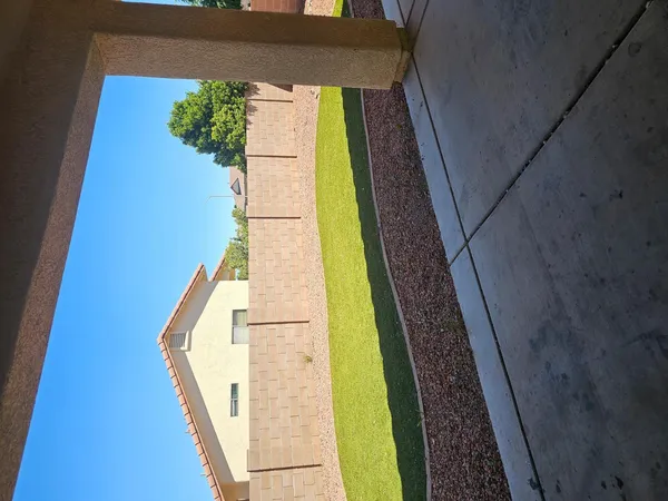 $2,000 | 900 Estancia Drive, Sierra Vista, AZ 85635